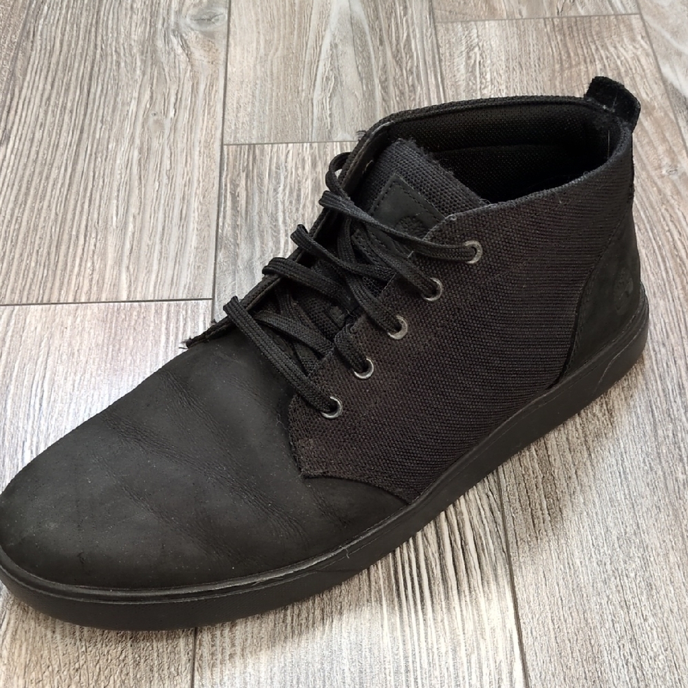 Timberland Men's Black Groveton Chukka High-Top Sneakers 10.5